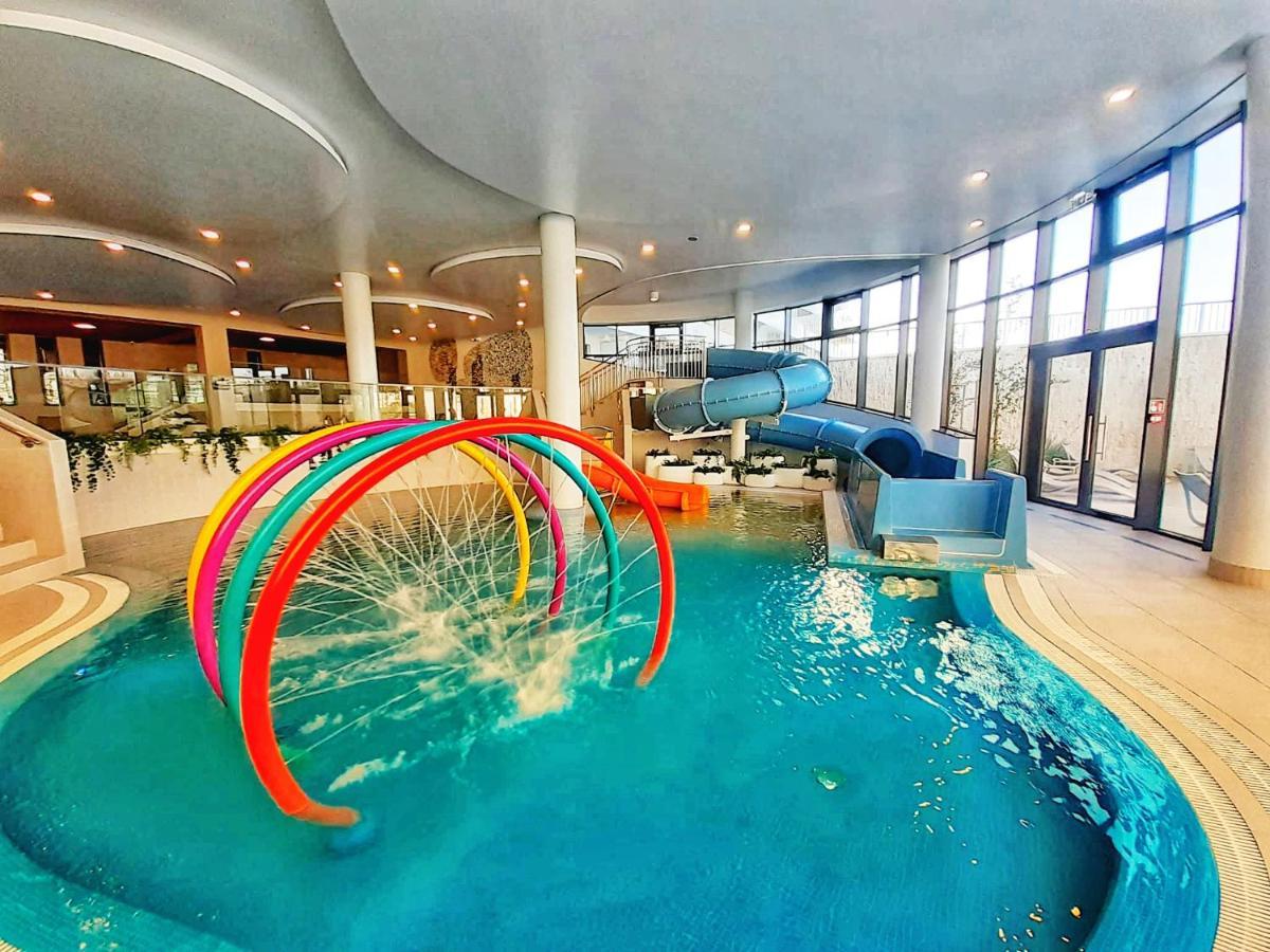 Lulu Apartments - Finn - Apartament 3Pokojowy Polanki Aqua, Basen Silownia I Garaz W Cenie コウォブジェク エクステリア 写真